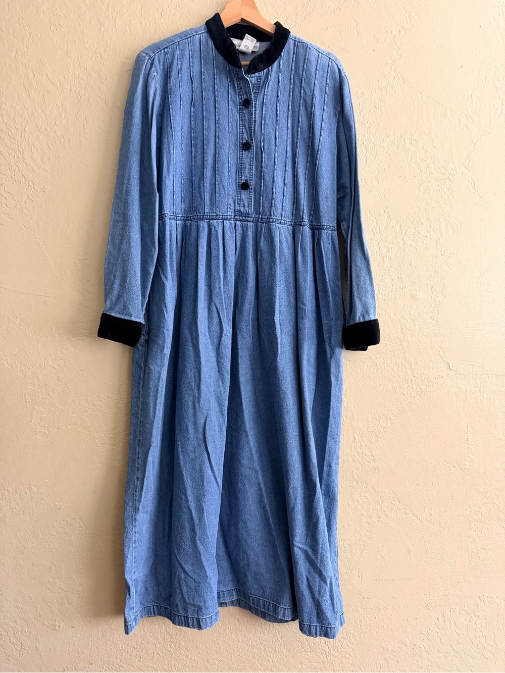 Vintage Cottagecore Denim Long Sleeve Midi Dress with Black Trim